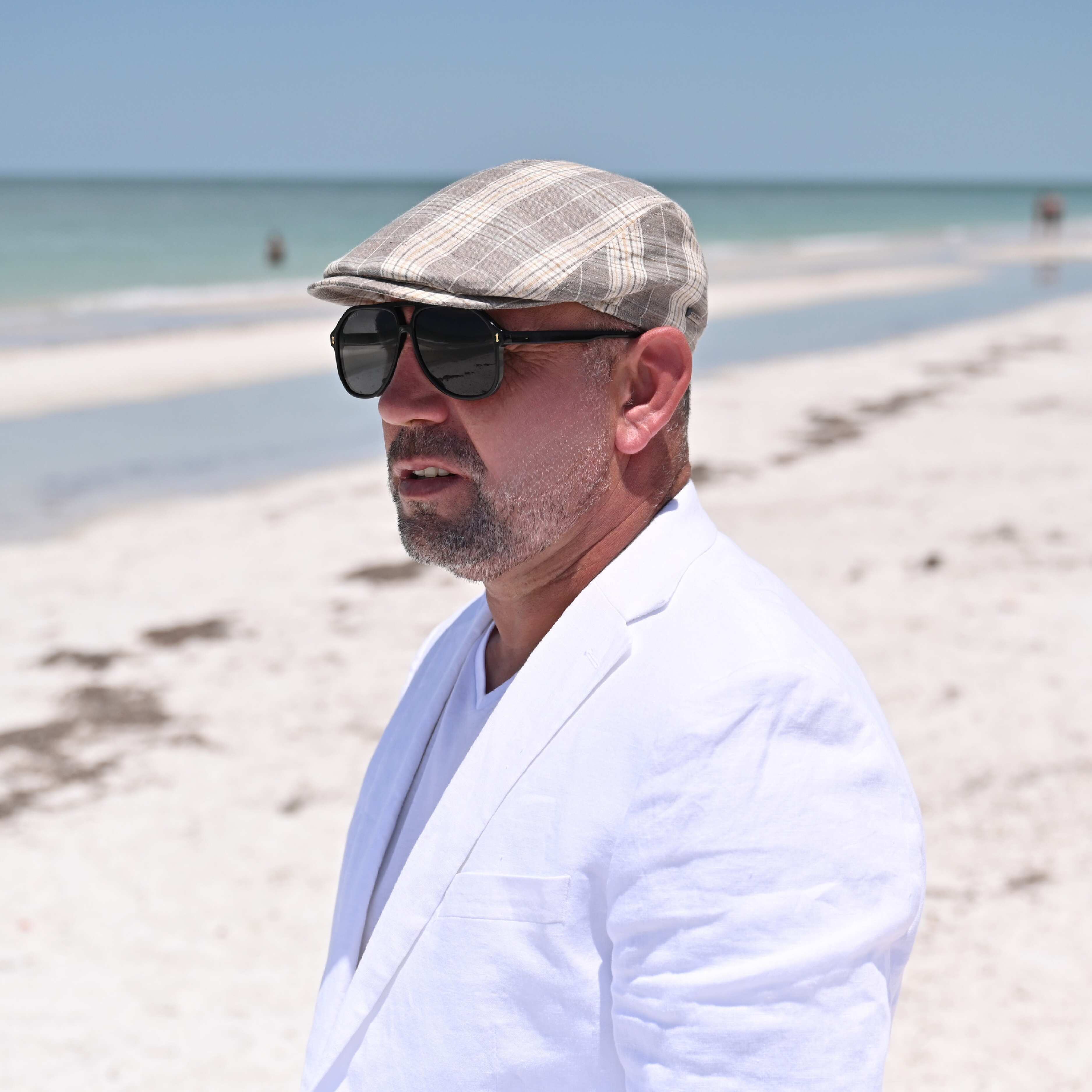 Trieste Plaid Driver Cap - Image 6