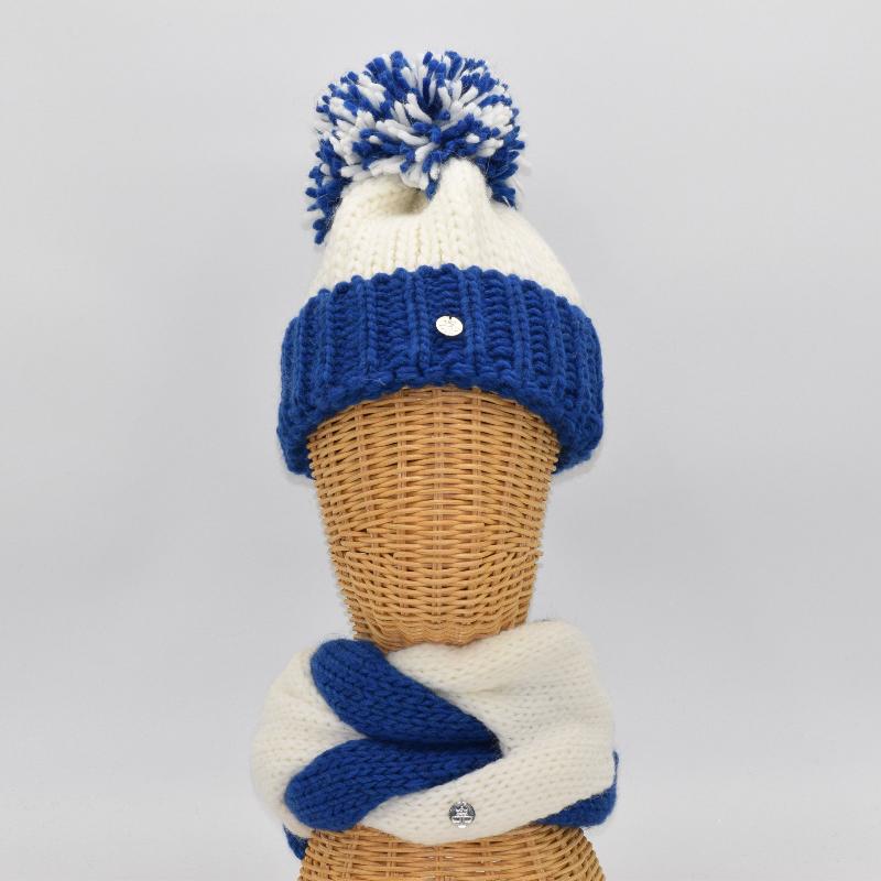 Two Tone Cozy Set - Image 5